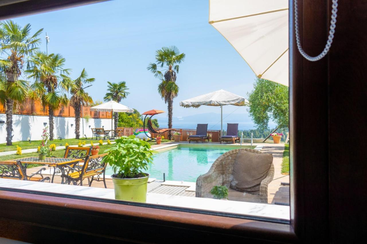 Pefkohori Golden Mountain Beach Villas Exteriör bild