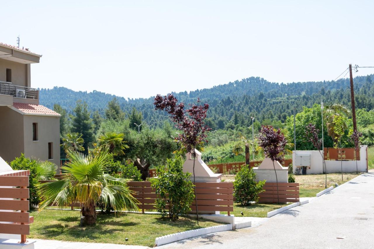 Pefkohori Golden Mountain Beach Villas Exteriör bild