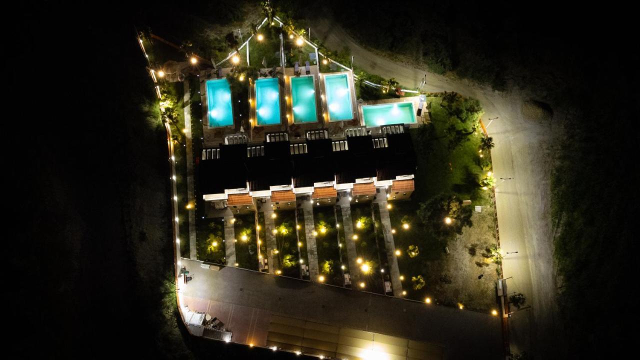 Pefkohori Golden Mountain Beach Villas Exteriör bild