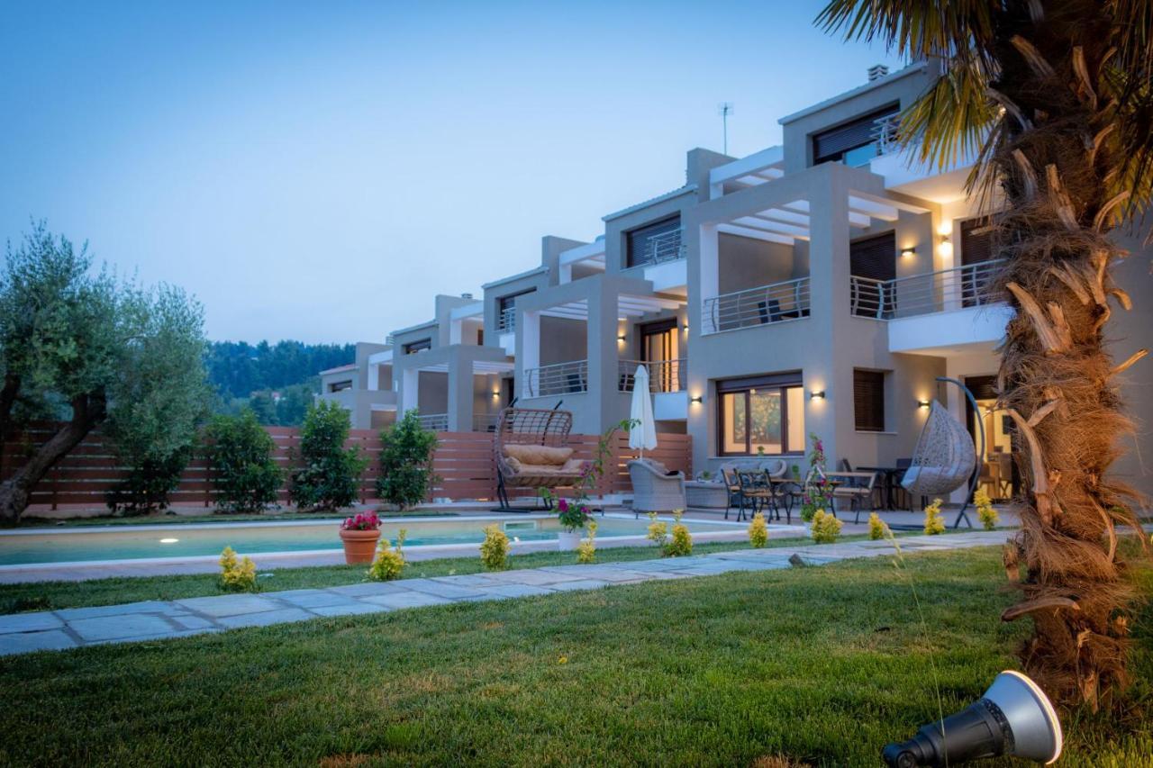 Pefkohori Golden Mountain Beach Villas Exteriör bild